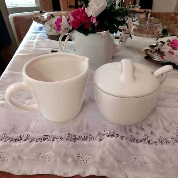 Pottery Barn Sausalito Creamer & Sugar Bowl Set With Spoon Off White Stoneware. - Picture 12 of 16